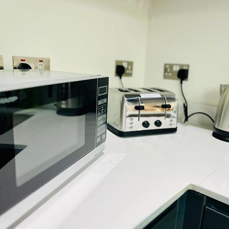 Stylish Studio Apartment Near To Old Trafford Stadium Manchester Buitenkant foto