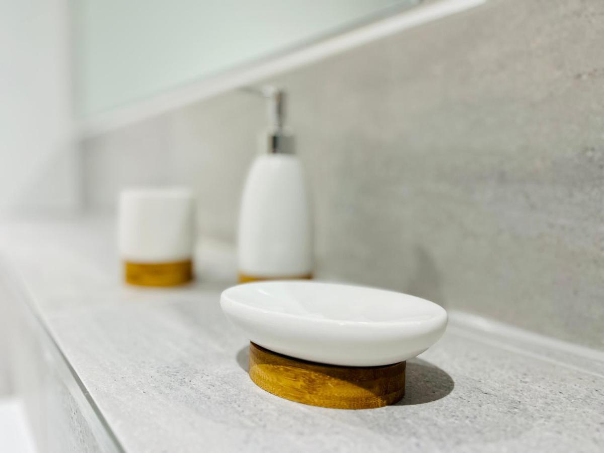 Stylish Studio Apartment Near To Old Trafford Stadium Manchester Buitenkant foto
